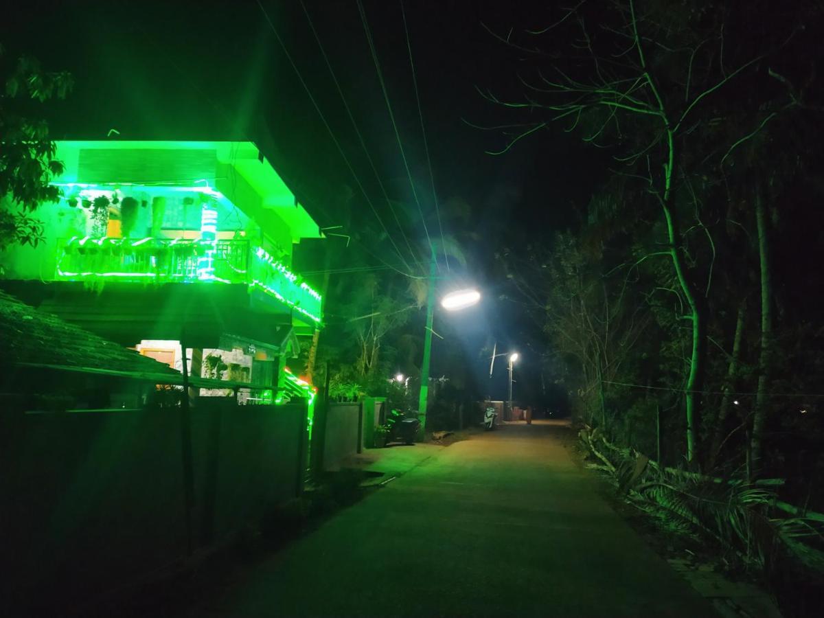 Sarvesh Arundekar Home Stay In Beach Side Ac Room Гокарна Екстер'єр фото